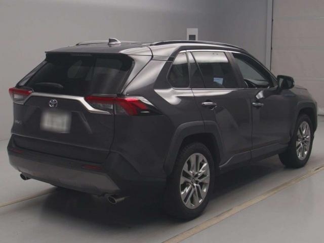 Import and buy TOYOTA RAV4 2019 from Japan to Nairobi, Kenya