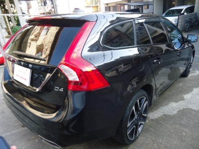 Import and buy VOLVO V60 2017 from Japan to Nairobi, Kenya