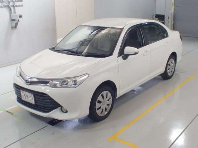 Import and buy TOYOTA COROLLA AXIO 2017 from Japan to Nairobi, Kenya