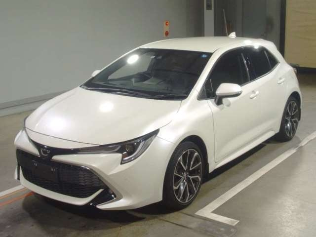 Import and buy TOYOTA COROLLA SPORT 2018 from Japan to Nairobi, Kenya