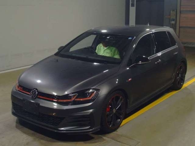 Import and buy VOLKSWAGEN GOLF GTI 2018 from Japan to Nairobi, Kenya