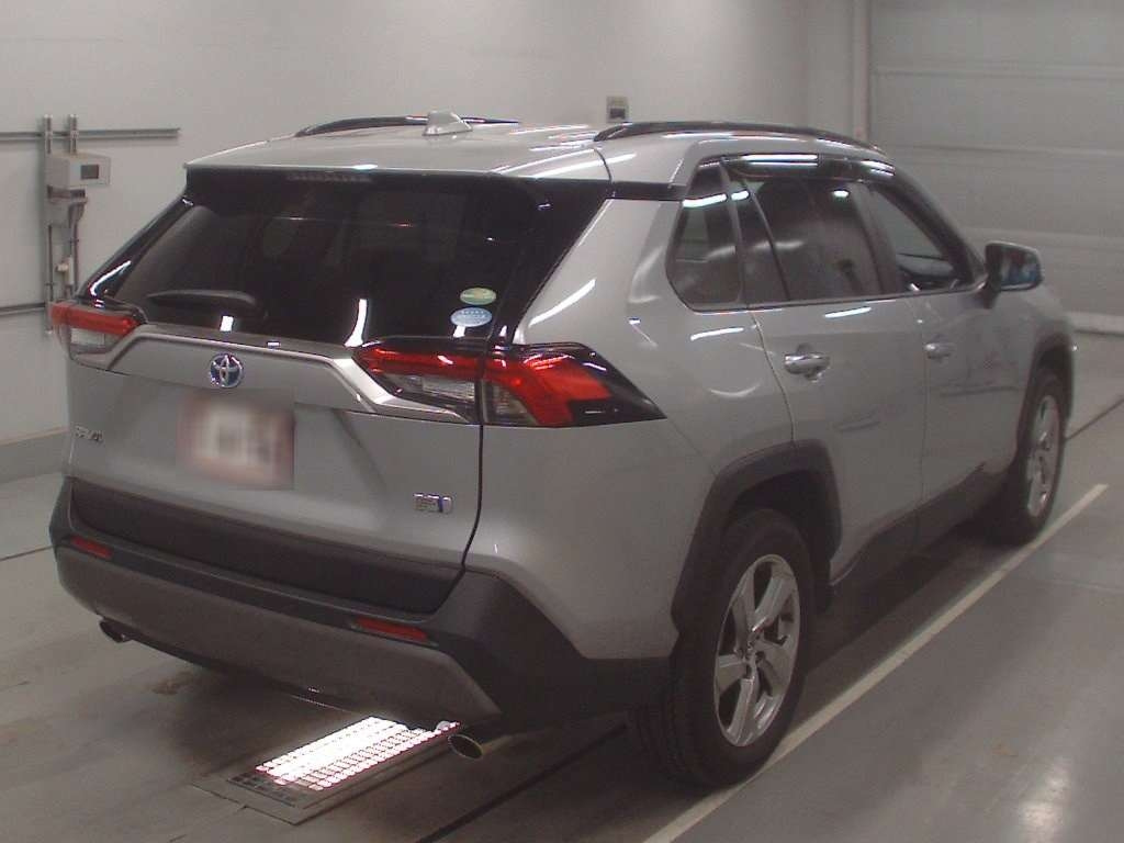 Import and buy TOYOTA RAV4 2019 from Japan to Nairobi, Kenya