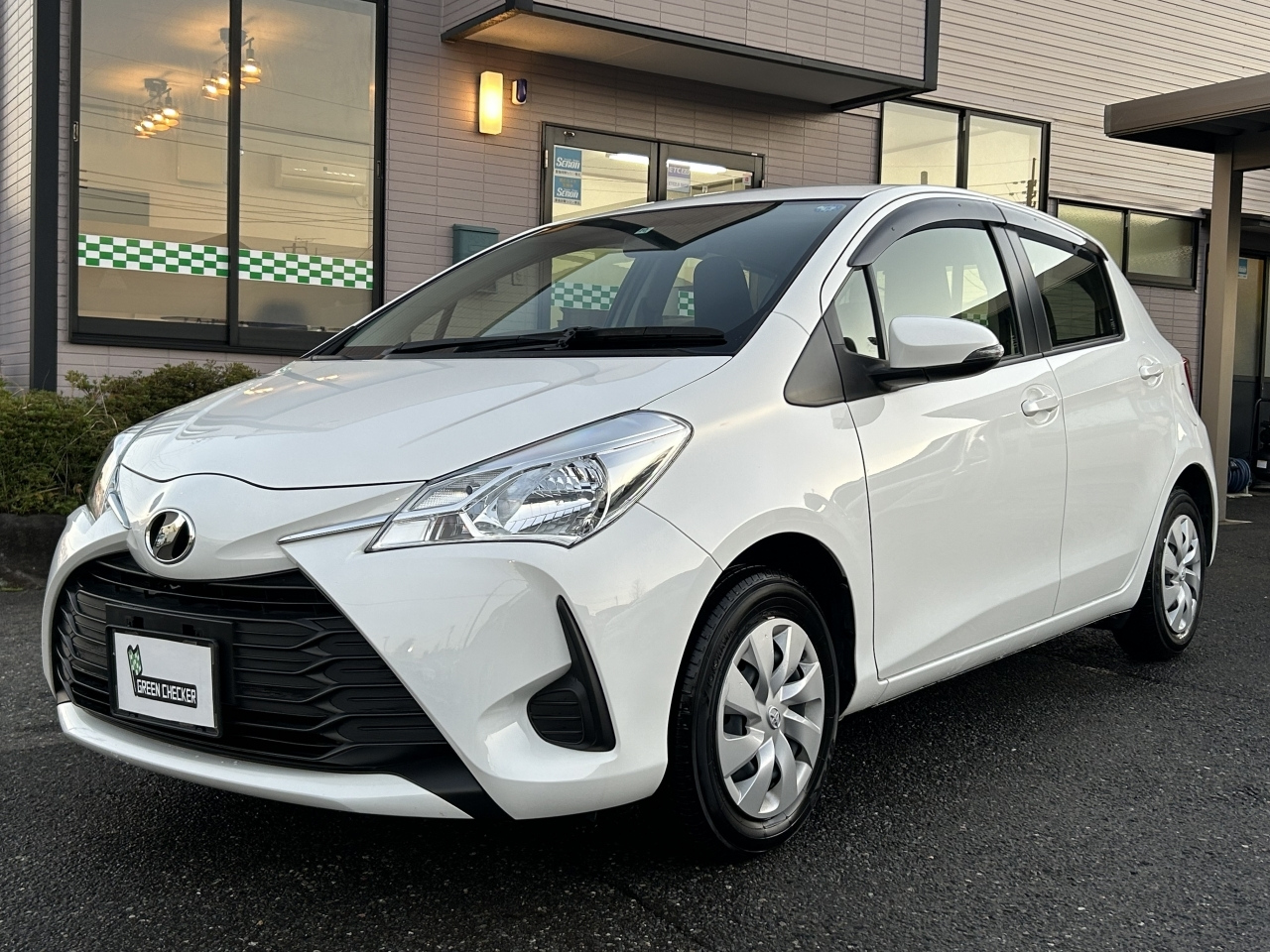 Import and buy TOYOTA VITZ 2018 from Japan to Nairobi, Kenya