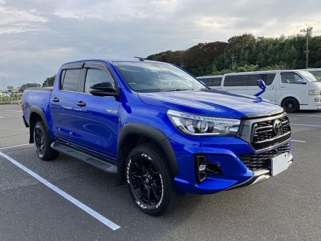 Import and buy TOYOTA HILUX 2019 from Japan to Nairobi, Kenya