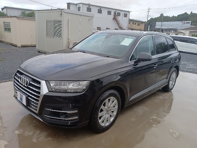 Import and buy AUDI Q7 2017 from Japan to Nairobi, Kenya