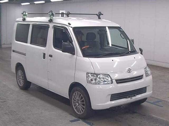 Import and buy TOYOTA TOWN ACE VAN 2019 from Japan to Nairobi, Kenya