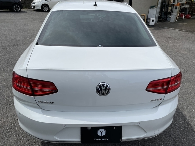 Import and buy VOLKSWAGEN PASSAT 2020 from Japan to Nairobi, Kenya