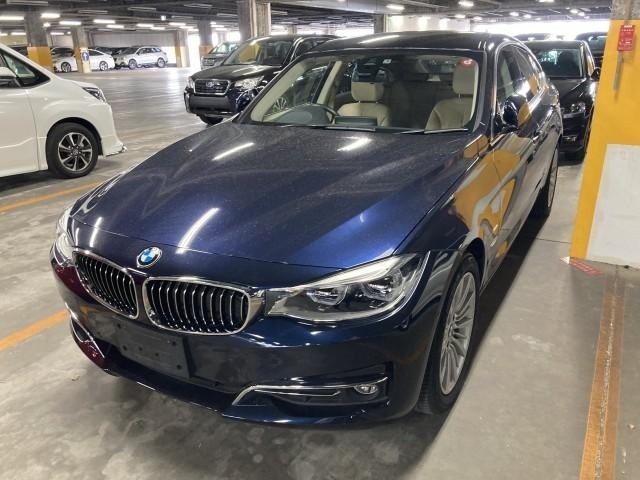 Import and buy BMW 3 SERIES 2017 from Japan to Nairobi, Kenya