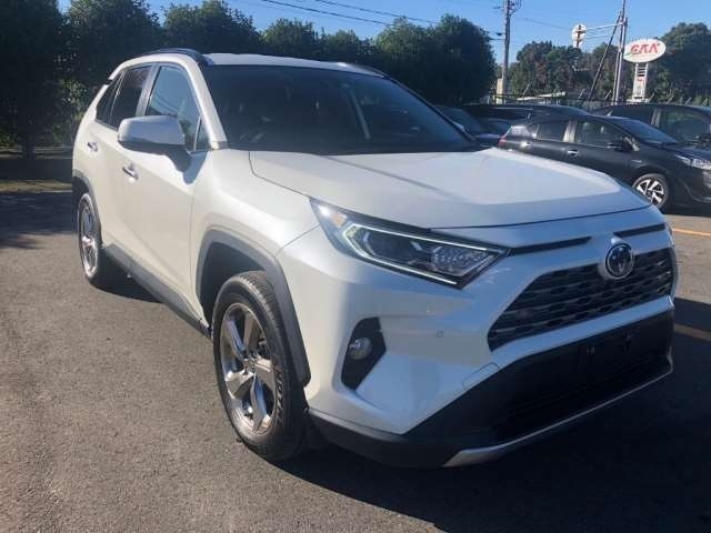 Import and buy TOYOTA RAV4 2020 from Japan to Nairobi, Kenya