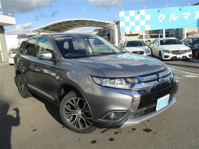 Import and buy MITSUBISHI OUTLANDER 2017 from Japan to Nairobi, Kenya