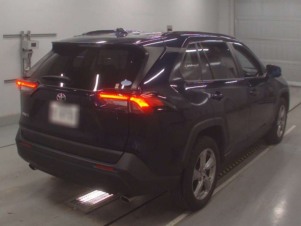 Import and buy TOYOTA RAV4 2020 from Japan to Nairobi, Kenya