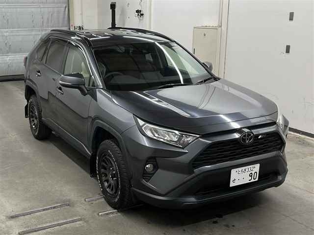 Import and buy TOYOTA RAV4 2020 from Japan to Nairobi, Kenya