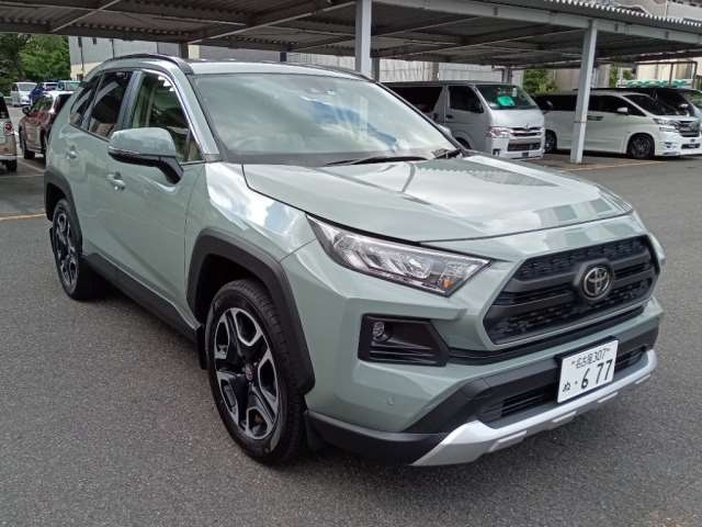 Import and buy TOYOTA RAV4 2019 from Japan to Nairobi, Kenya