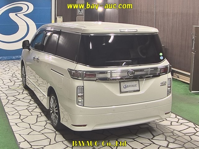 Import and buy NISSAN ELGRAND 2019 from Japan to Nairobi, Kenya