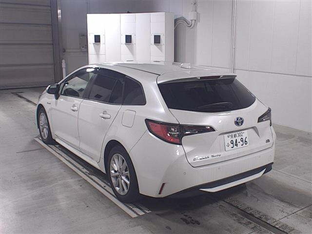 Import and buy TOYOTA COROLLA TOURING 2020 from Japan to Nairobi, Kenya