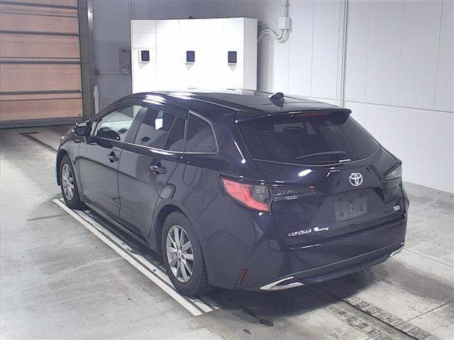 Import and buy TOYOTA COROLLA TOURING 2022 from Japan to Nairobi, Kenya