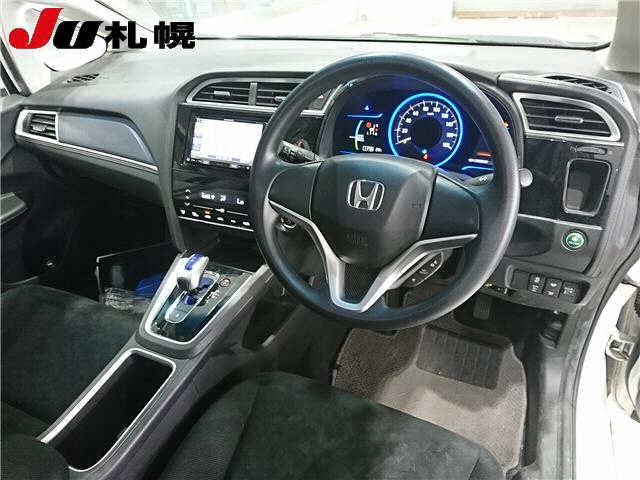 Import and buy HONDA SHUTTLE 2017 from Japan to Nairobi, Kenya