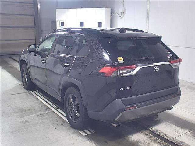 Import and buy TOYOTA RAV4 2019 from Japan to Nairobi, Kenya