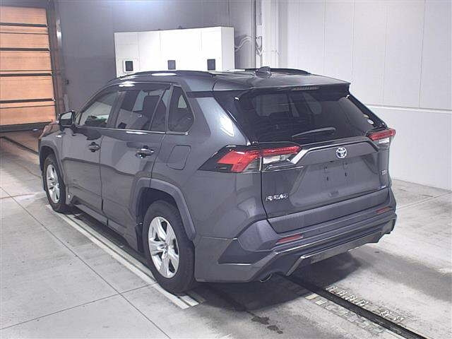 Import and buy TOYOTA RAV4 2020 from Japan to Nairobi, Kenya