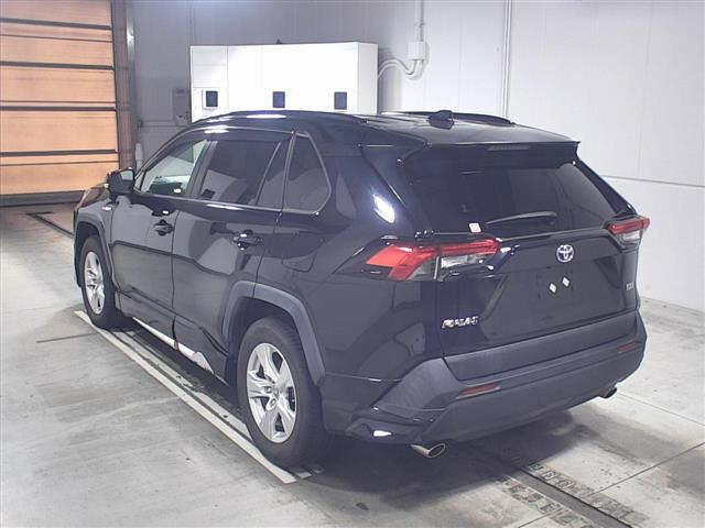 Import and buy TOYOTA RAV4 2019 from Japan to Nairobi, Kenya