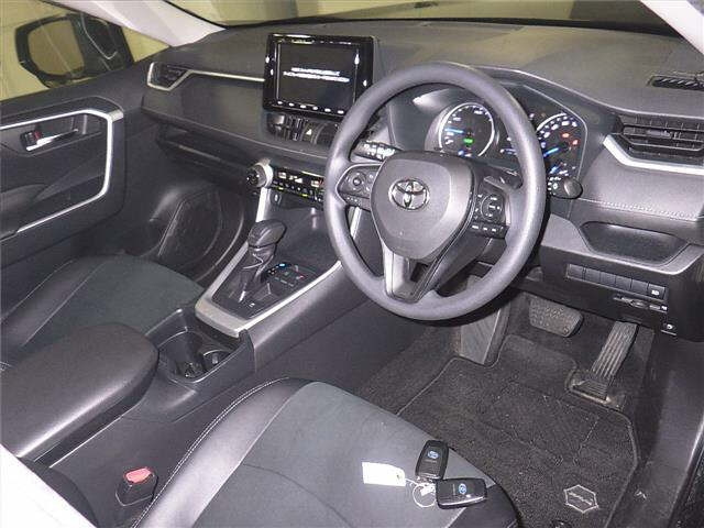 Import and buy TOYOTA RAV4 2019 from Japan to Nairobi, Kenya