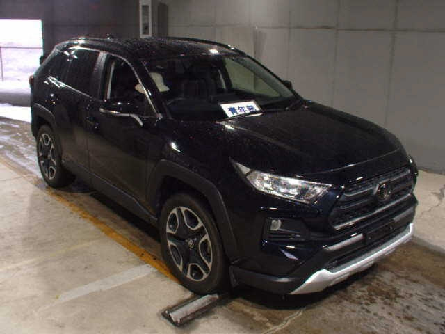 Import and buy TOYOTA RAV4 2019 from Japan to Nairobi, Kenya