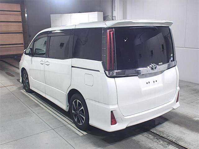 Import and buy TOYOTA NOAH 2017 from Japan to Nairobi, Kenya