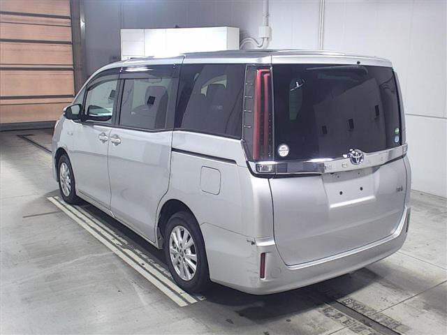 Import and buy TOYOTA NOAH 2017 from Japan to Nairobi, Kenya