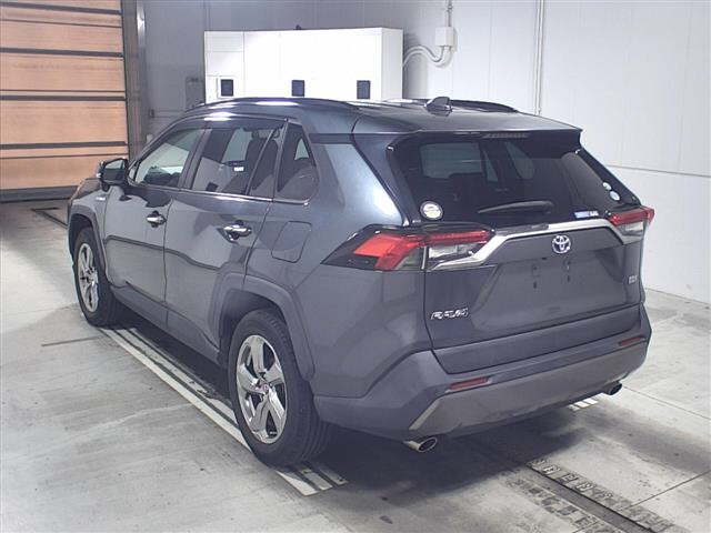 Import and buy TOYOTA RAV4 2019 from Japan to Nairobi, Kenya