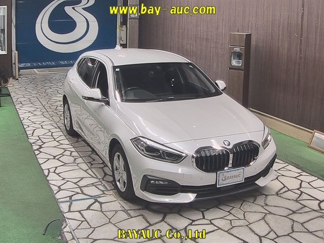 Import and buy BMW 1 SERIES 2021 from Japan to Nairobi, Kenya