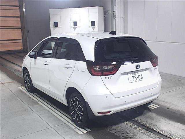 Import and buy HONDA FIT 2021 from Japan to Nairobi, Kenya