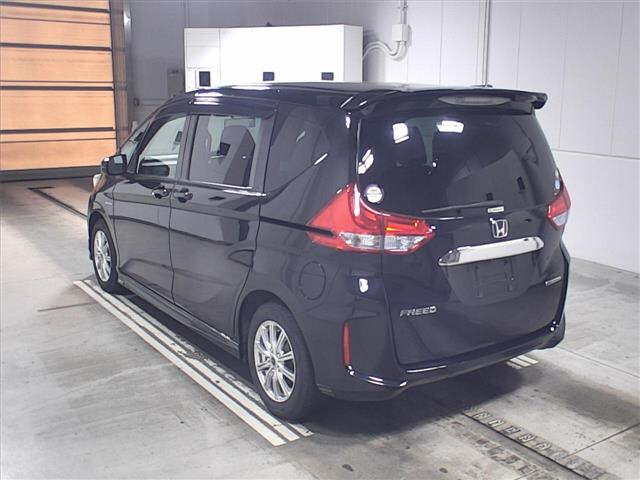 Import and buy HONDA FREED 2017 from Japan to Nairobi, Kenya