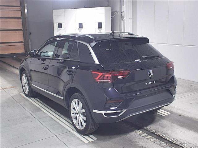 Import and buy VOLKSWAGEN T-ROC 2021 from Japan to Nairobi, Kenya