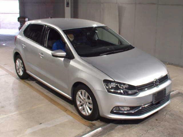 Import and buy VOLKSWAGEN POLO 2017 from Japan to Nairobi, Kenya