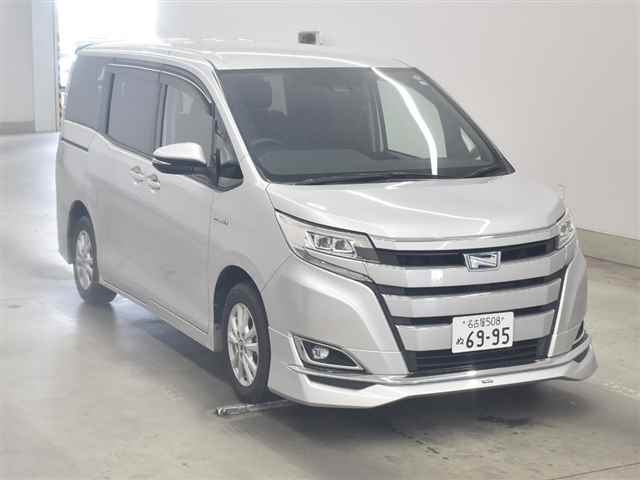 Import and buy TOYOTA NOAH 2017 from Japan to Nairobi, Kenya