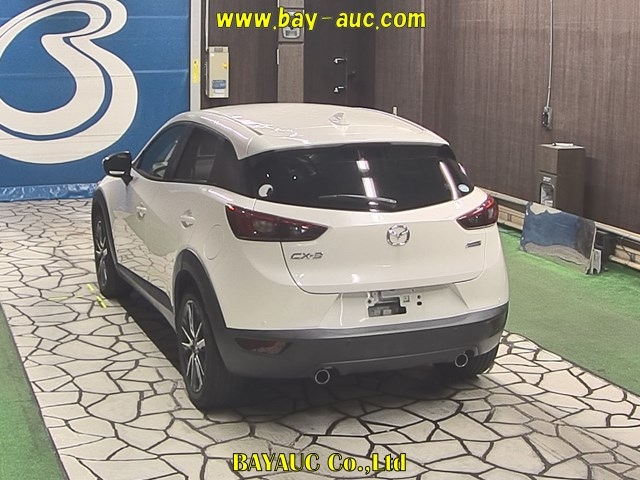 Import and buy MAZDA CX-3 2018 from Japan to Nairobi, Kenya