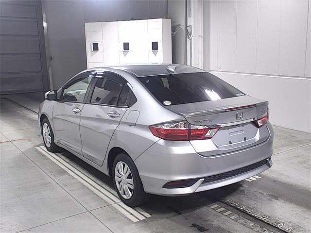 Import and buy HONDA GRACE 2021 from Japan to Nairobi, Kenya