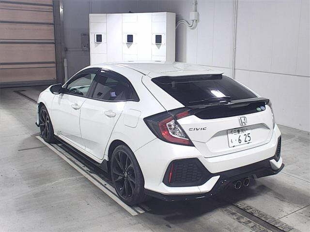 Import and buy HONDA CIVIC 2017 from Japan to Nairobi, Kenya