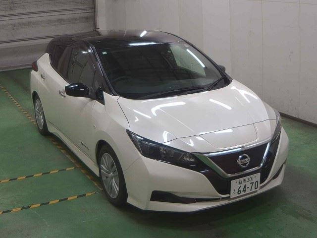 Import and buy NISSAN LEAF 2018 from Japan to Nairobi, Kenya