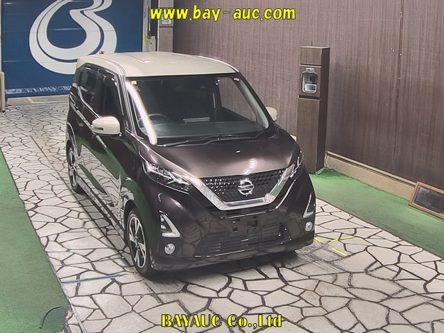 Import and buy NISSAN DAYZ 2020 from Japan to Nairobi, Kenya