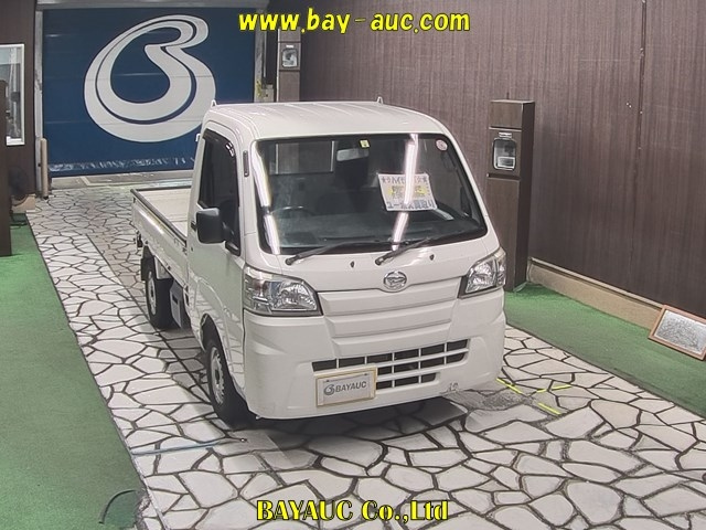 Import and buy DAIHATSU HIJET TRUCK 2017 from Japan to Nairobi, Kenya