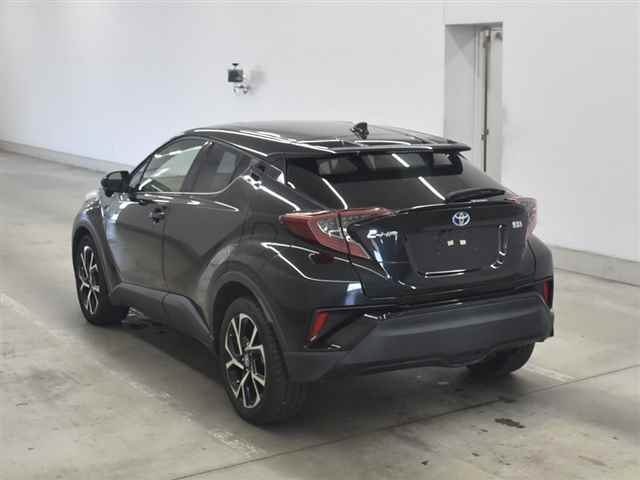 Import and buy TOYOTA C-HR 2018 from Japan to Nairobi, Kenya