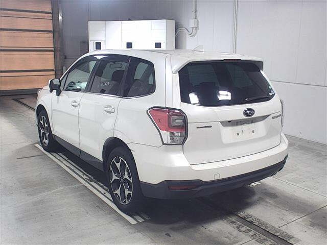 Import and buy SUBARU FORESTER 2018 from Japan to Nairobi, Kenya