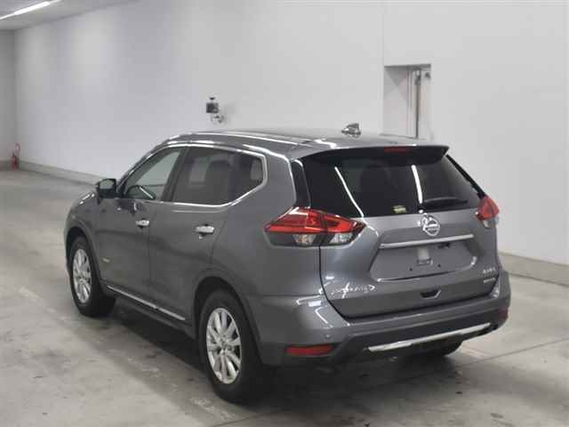 Import and buy NISSAN X-TRAIL 2019 from Japan to Nairobi, Kenya