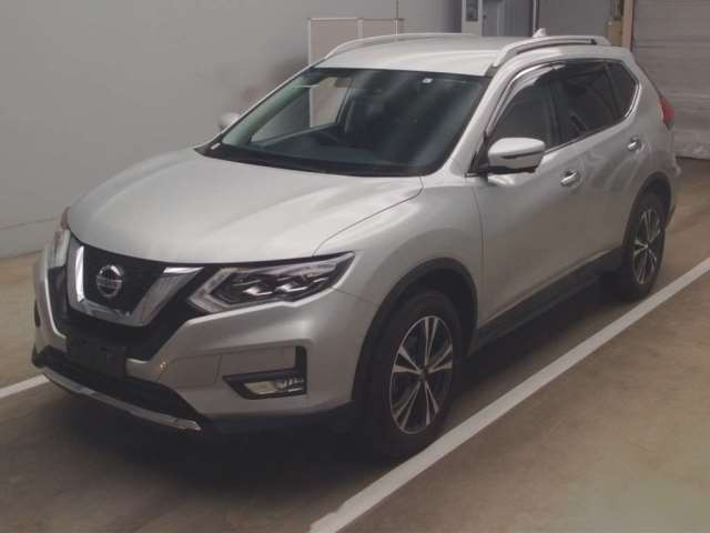 Import and buy NISSAN X-TRAIL 2019 from Japan to Nairobi, Kenya