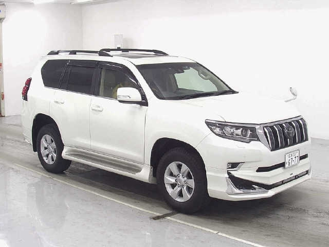 Import and buy TOYOTA LAND CRUISER PRADO 2017 from Japan to Nairobi, Kenya