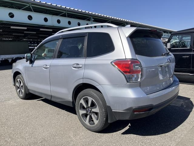 Import and buy SUBARU FORESTER 2017 from Japan to Nairobi, Kenya