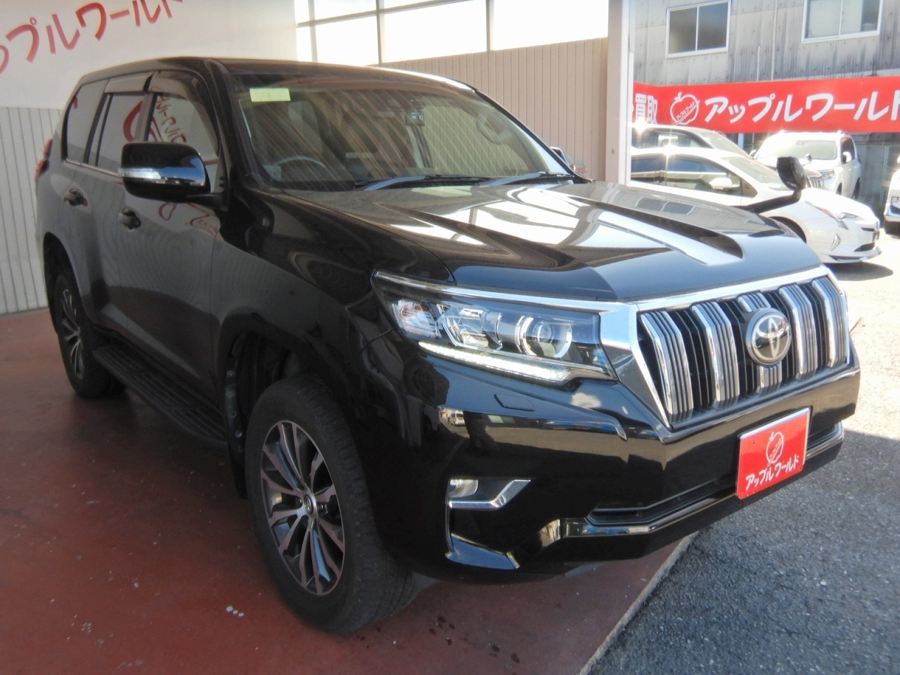 Import and buy TOYOTA LAND CRUISER PRADO 2019 from Japan to Nairobi, Kenya