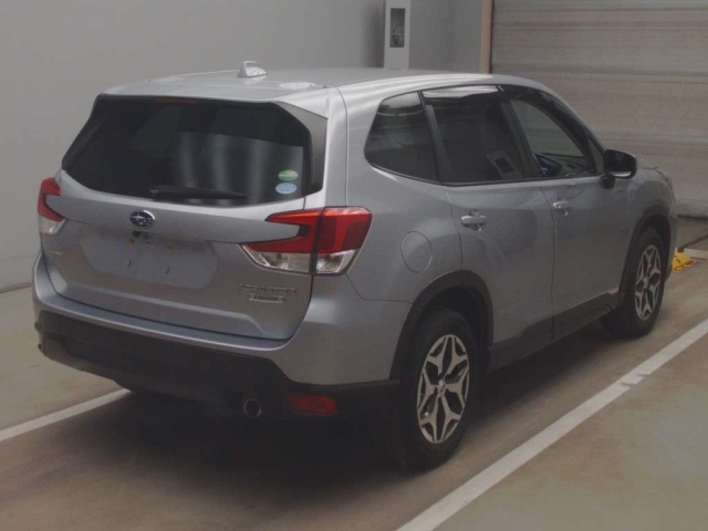 Import and buy SUBARU FORESTER 2021 from Japan to Nairobi, Kenya