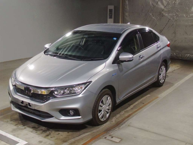 Import and buy HONDA GRACE 2019 from Japan to Nairobi, Kenya